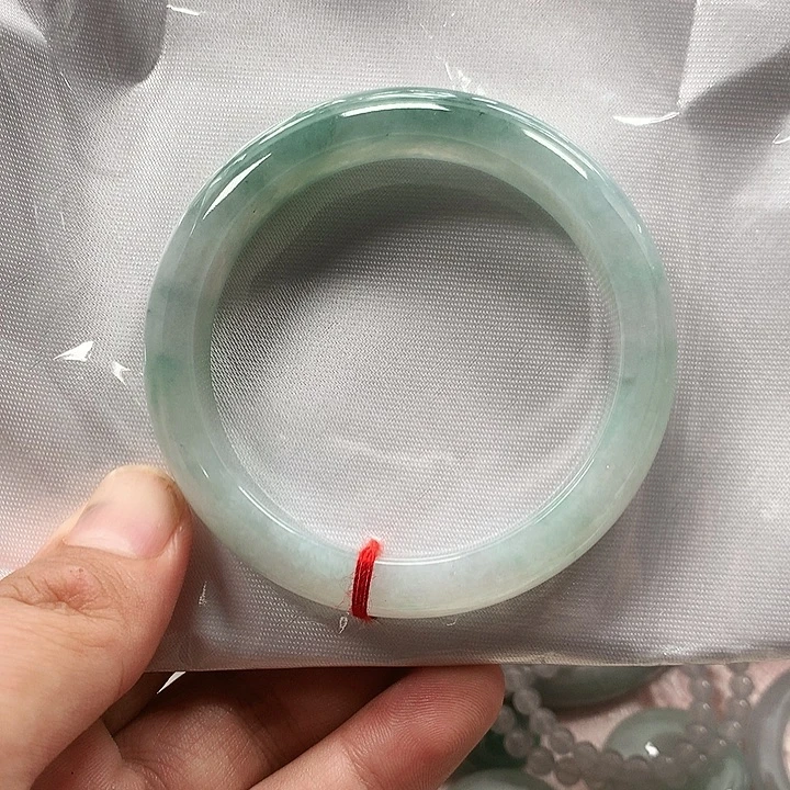 翡翠未镶嵌手镯缅甸翡翠手镯圈口57