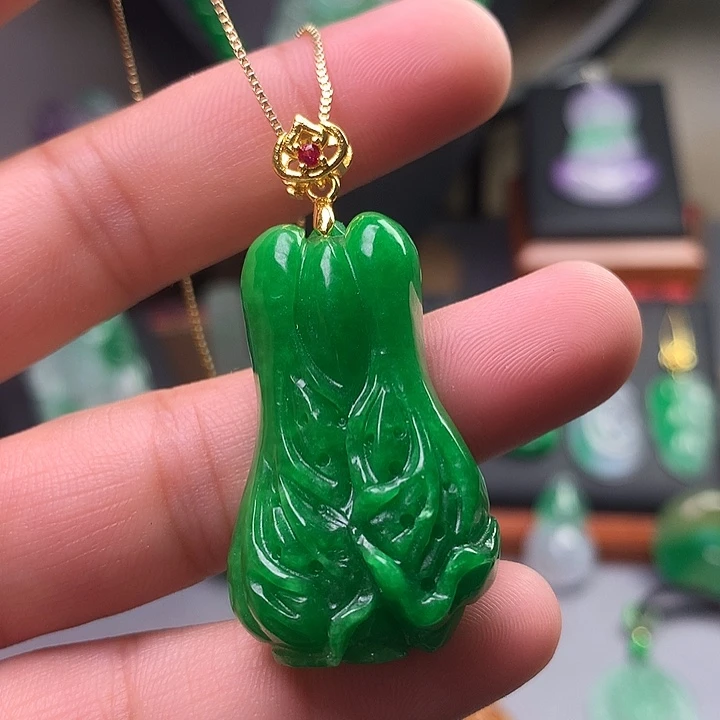 吊坠(赠链)未镶嵌翡翠