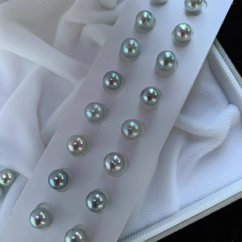 海水真多麻耳钉，点位6到7，材质18K金，近正圆微微瑕，多样性发一对