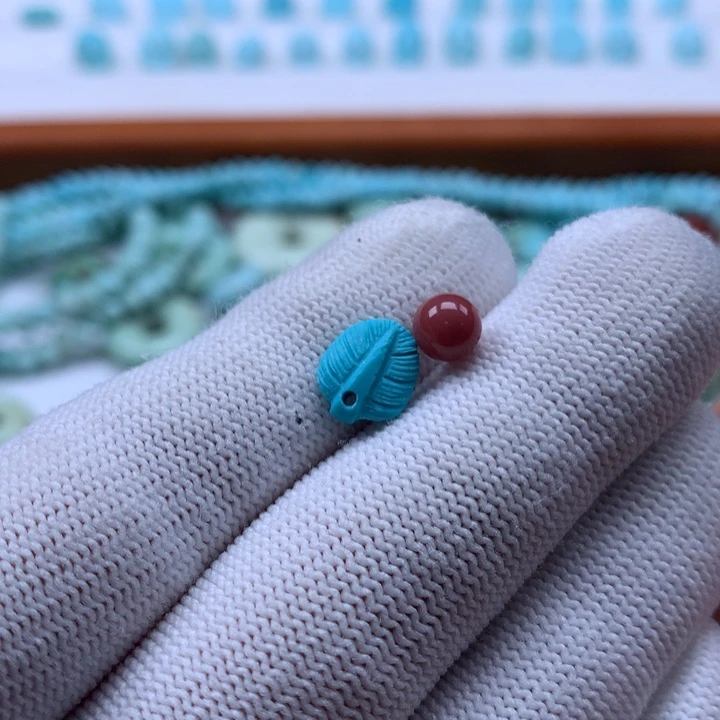 南红玛瑙未镶嵌珠宝奇石