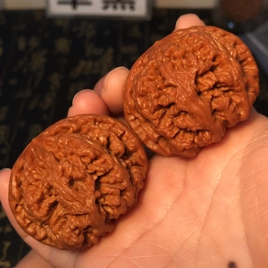 文玩核桃把件粗筋47mm