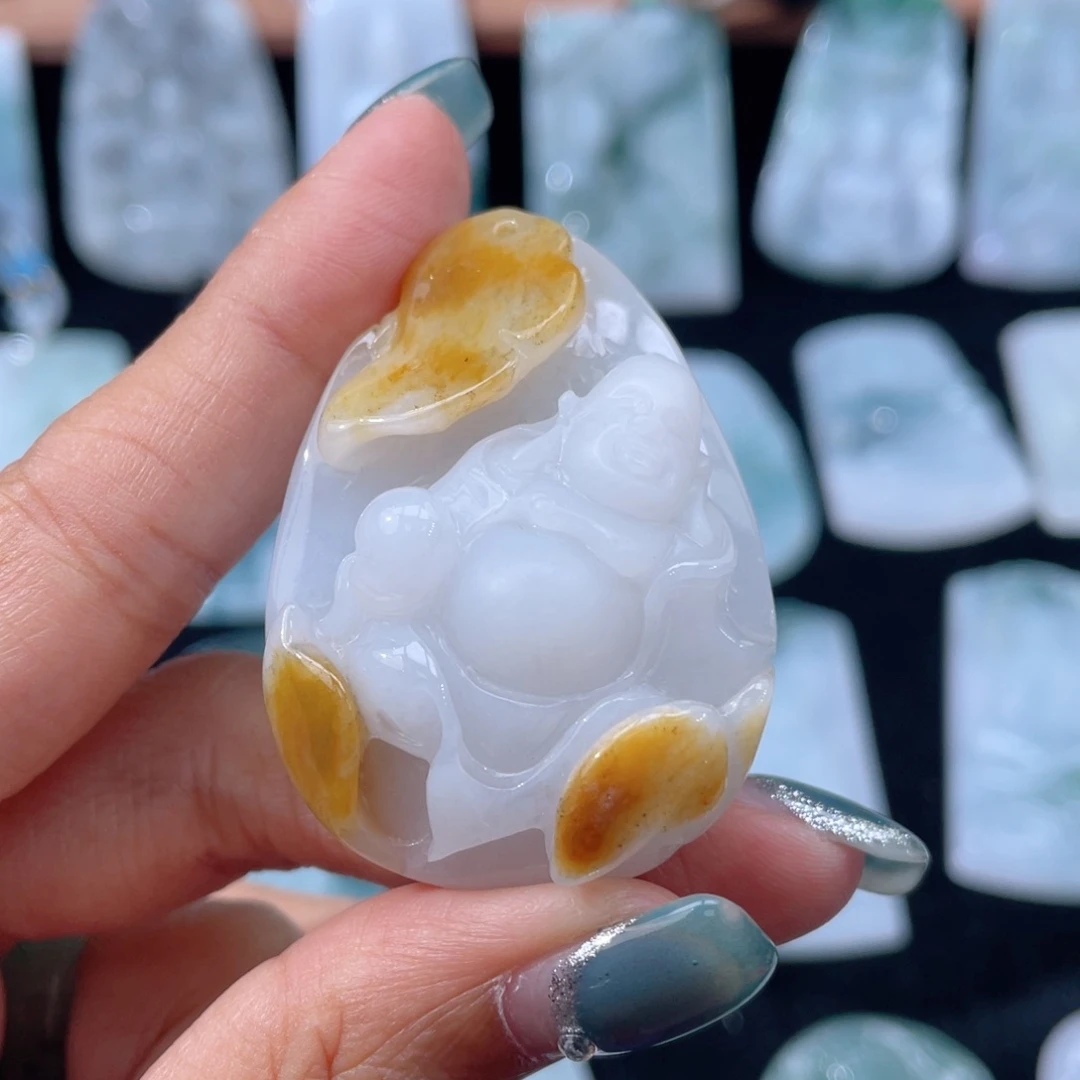 鲸***尾颈饰未镶嵌翡翠布袋佛