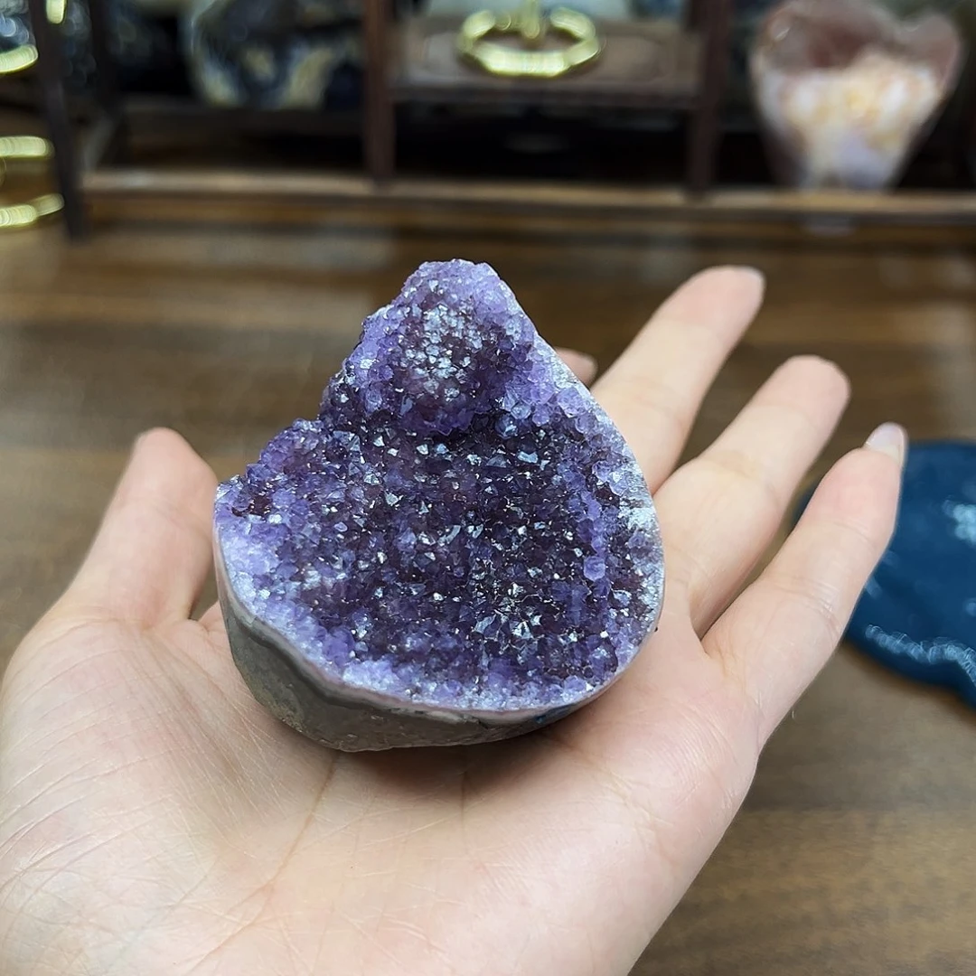 晶体大型摆件未镶嵌建****姨