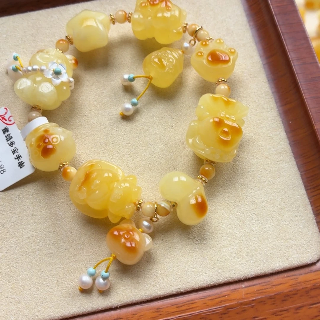 琥珀未镶嵌珠宝奇石