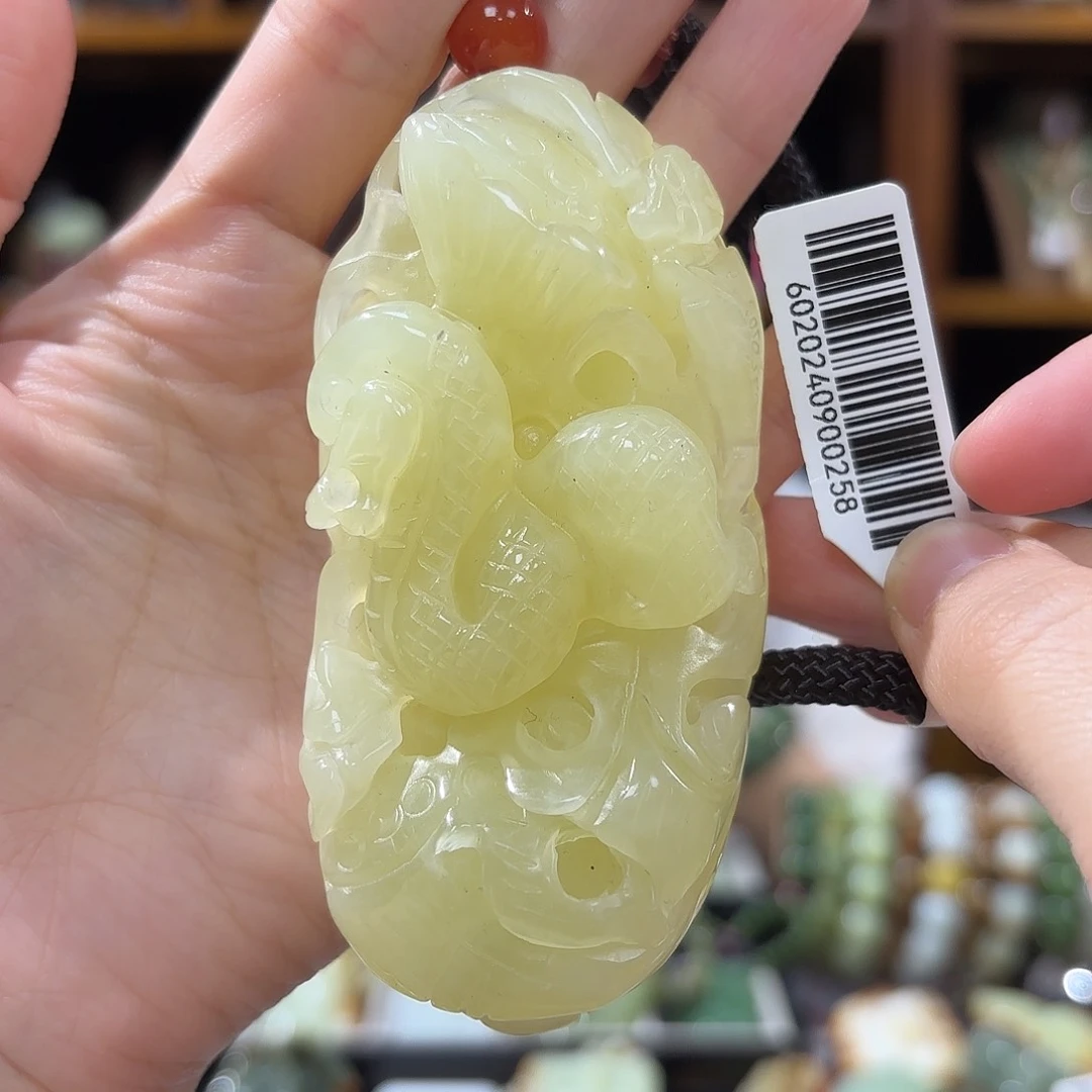 岫玉蛇手把件未镶嵌