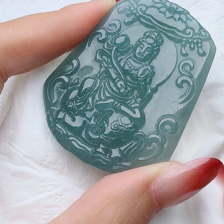 颈饰未镶嵌翡翠天然的A货翡翠多样性发其一