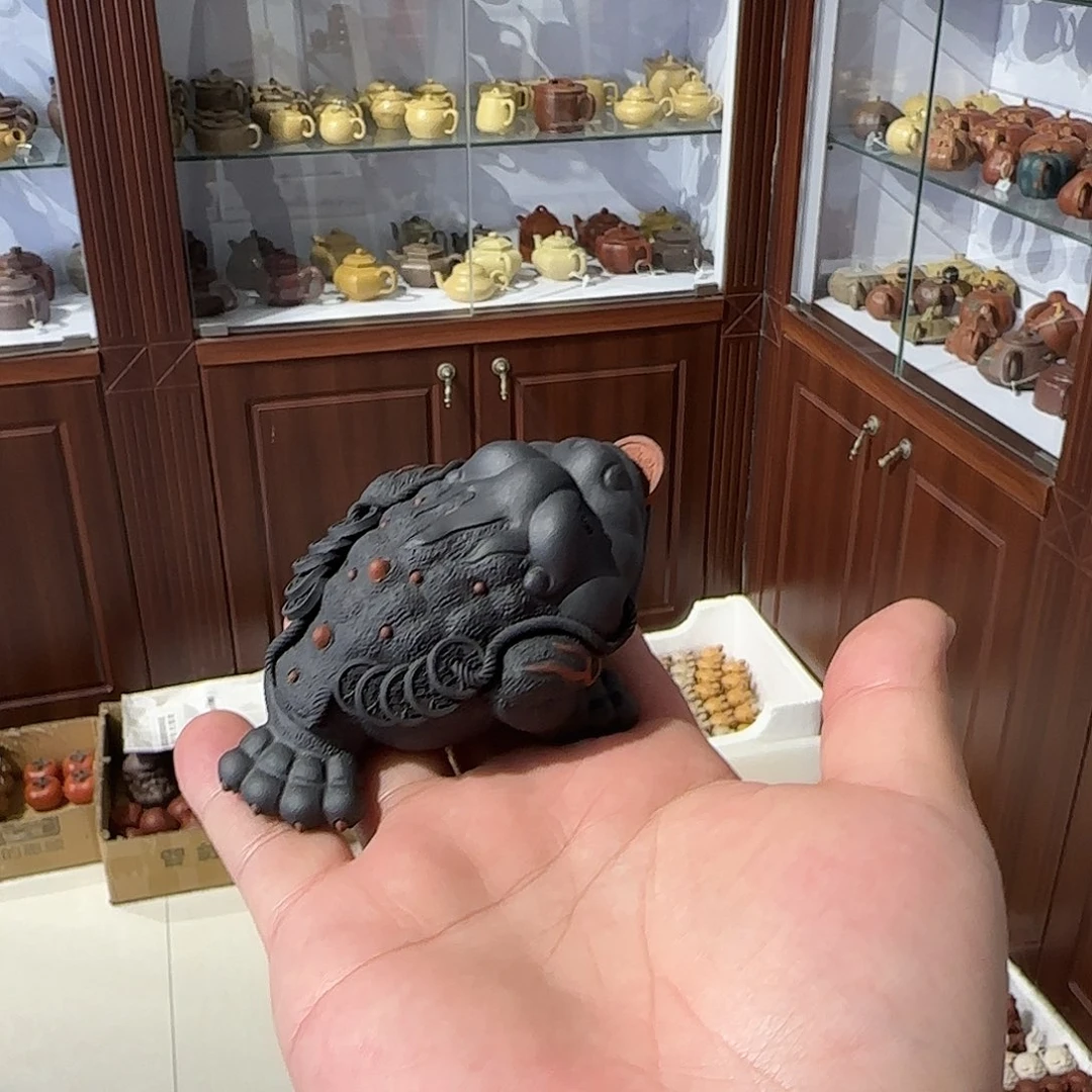 紫砂茶壶黑色金蟾