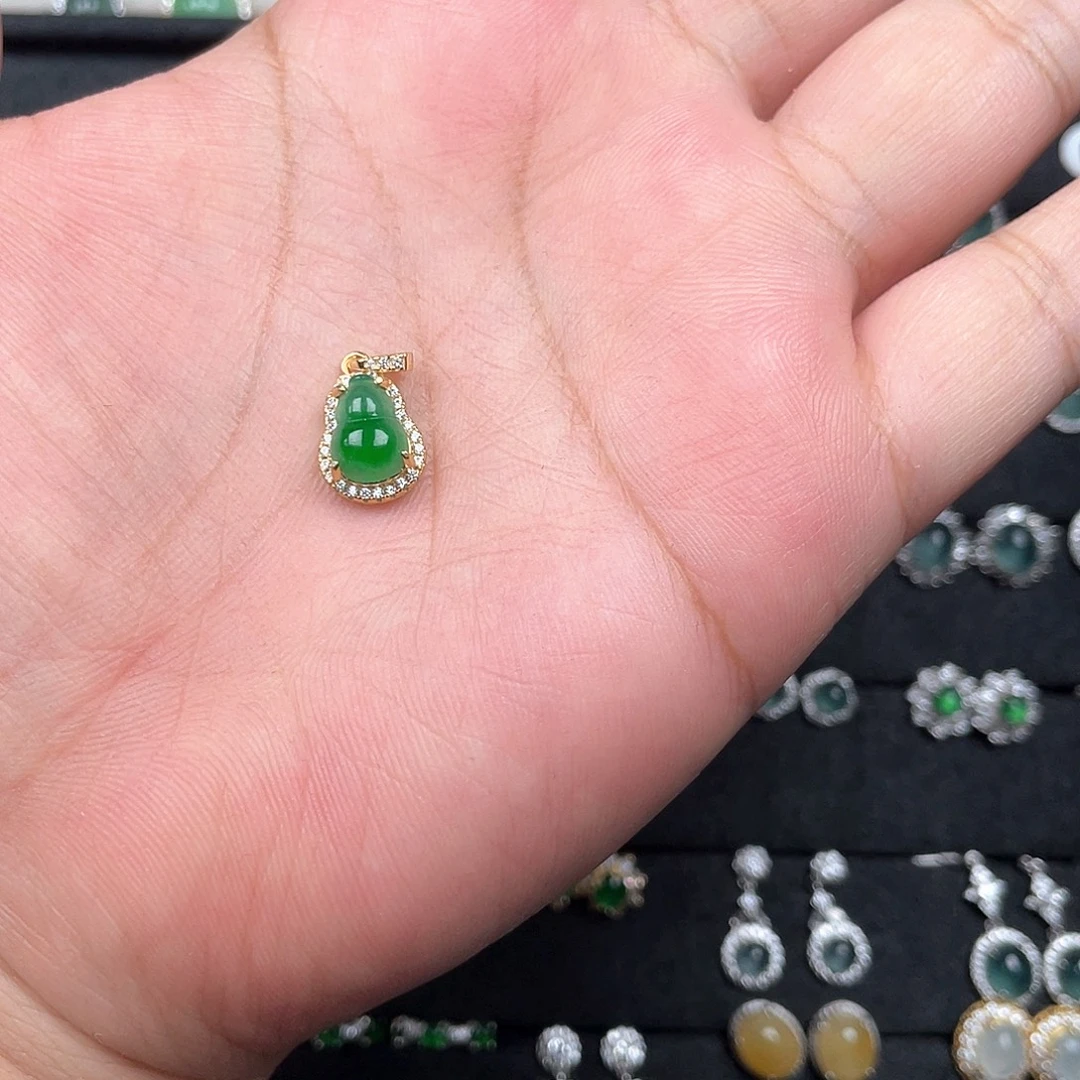 花***贵翡翠银S925镶嵌耳饰