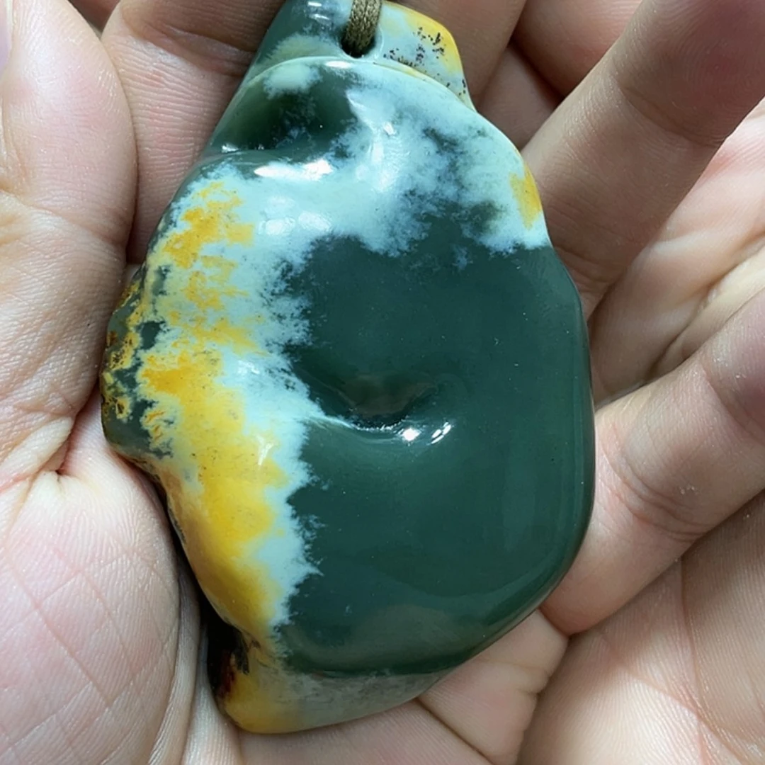 【闪购商品】未镶嵌岫岩老玉（透闪石质玉）把件石**1