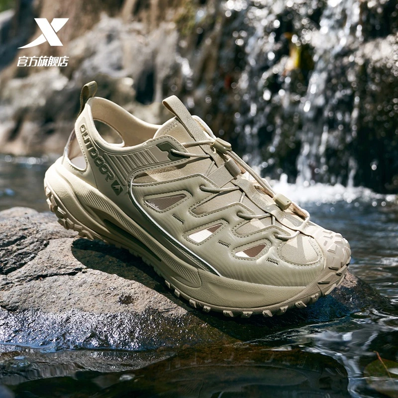 特步飞石凉鞋男鞋2025夏季透气户外轻便溯镂空溪鞋休闲一脚蹬男款