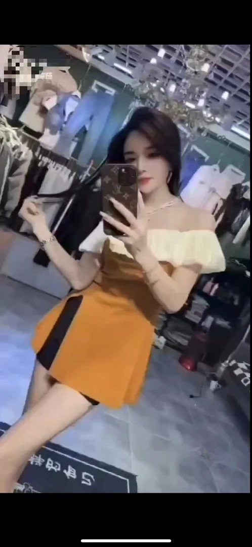 岩岩家9909一字肩女夏新款荷叶边拼接针织背心露肩开叉衬衫法式