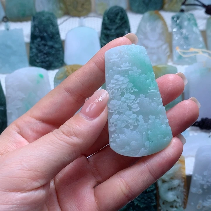 定制翡翠未镶嵌山水