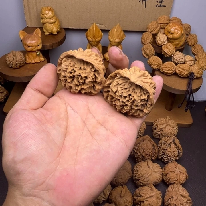 醉***Z桃核吊坠帝王聚宝盆