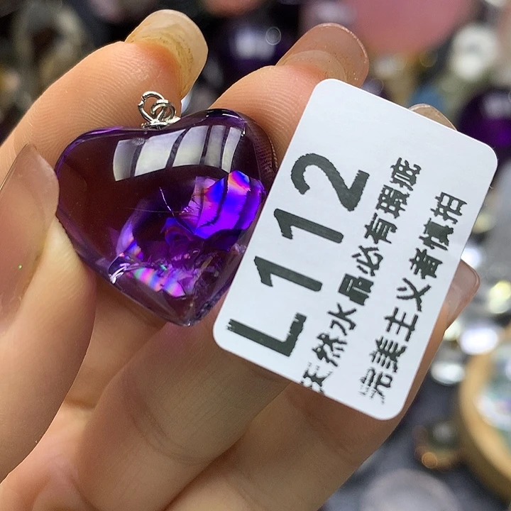 潇***潇水晶未镶嵌珠宝半成品