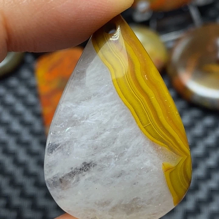 玛瑙/玉髓颈饰未镶嵌