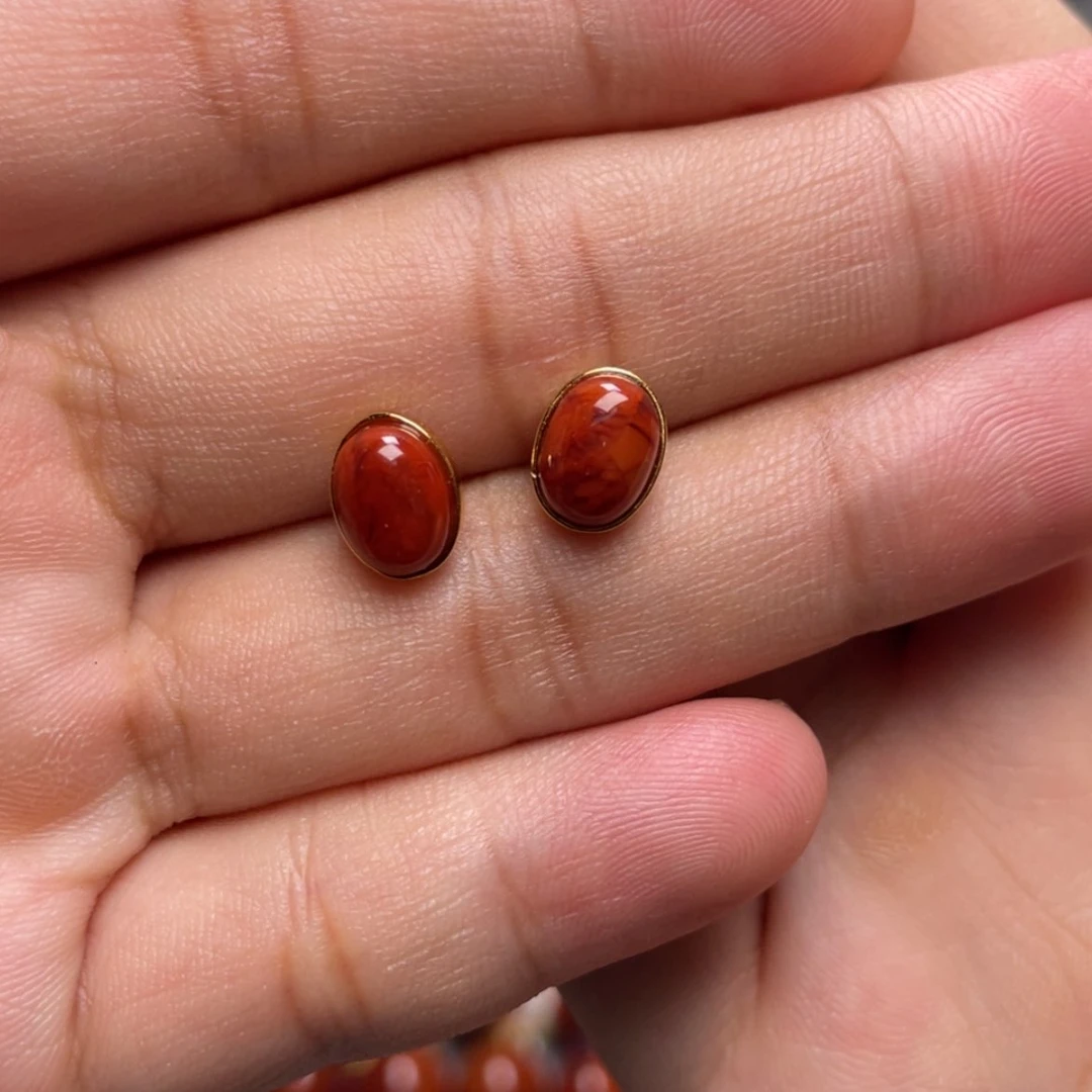 【闪购商品】银S925镶嵌小蛋面耳钉南红玛瑙