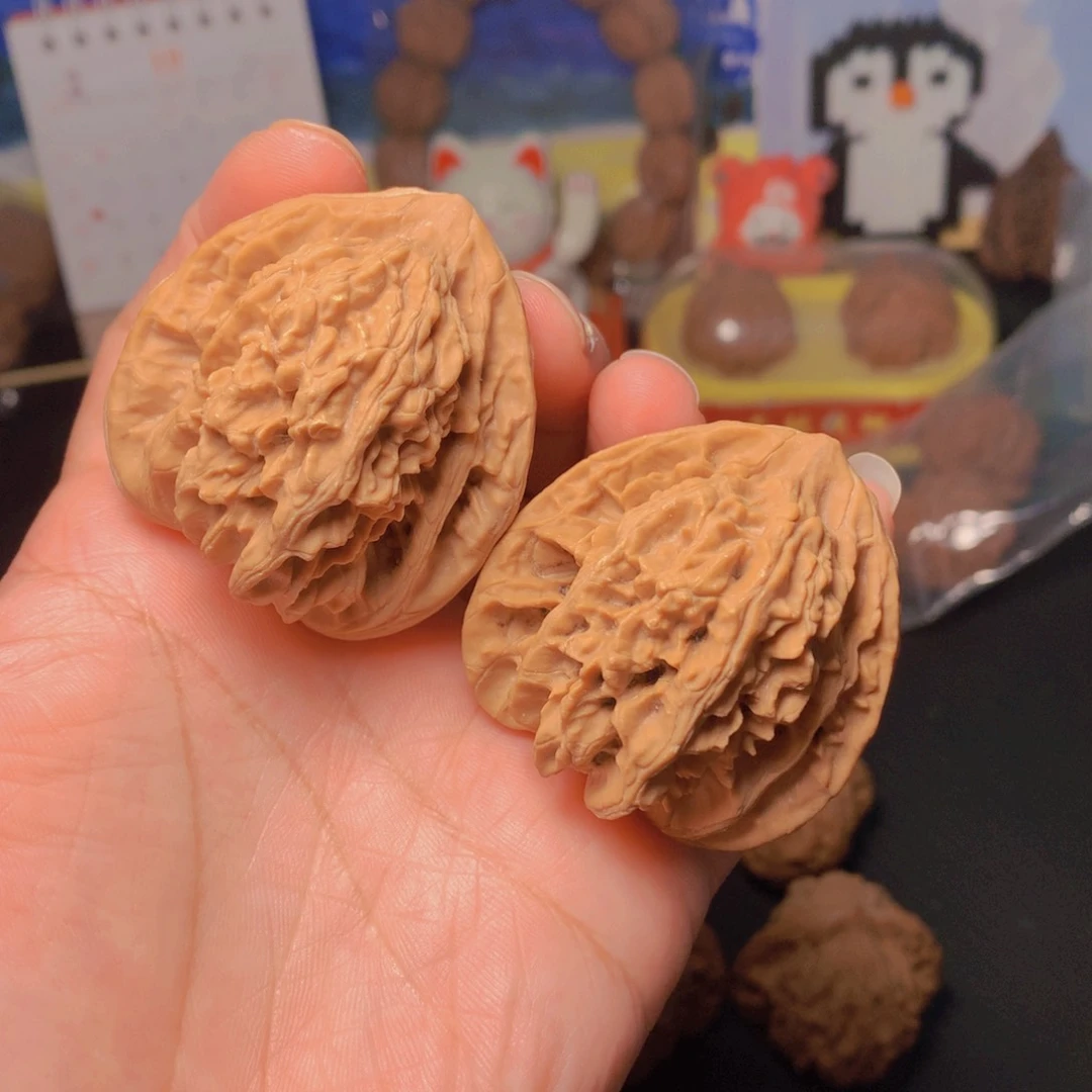 吊坠文玩核桃霞云岭44