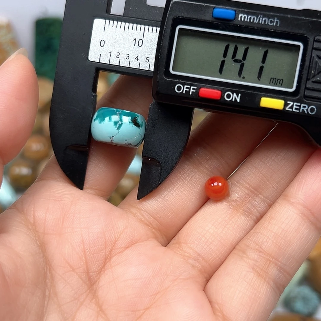 未镶嵌南红玛瑙珠宝奇石