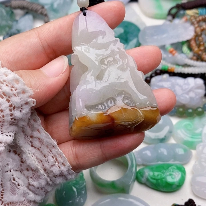 颈饰未镶嵌翡翠开**乐鹿