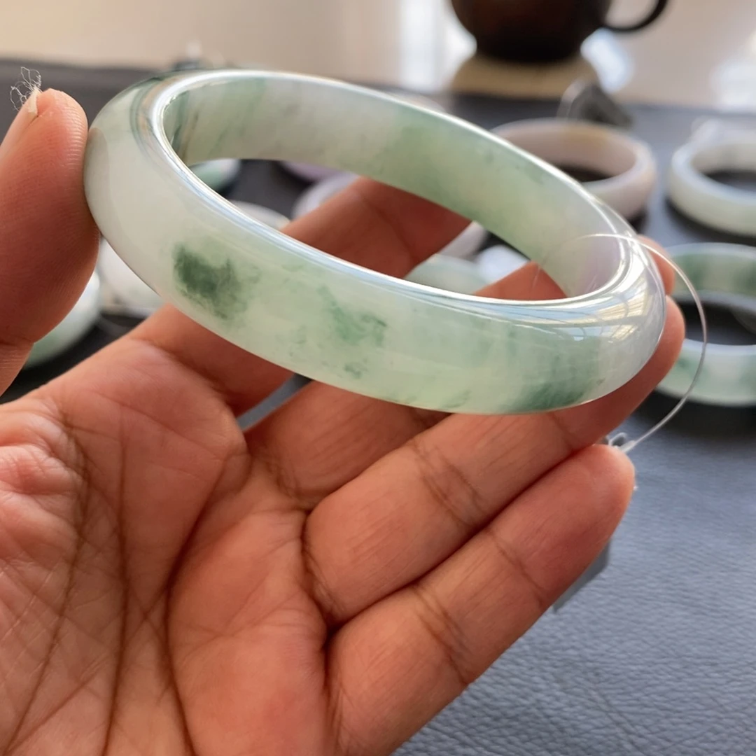翡翠未镶嵌手镯天然翡翠手镯