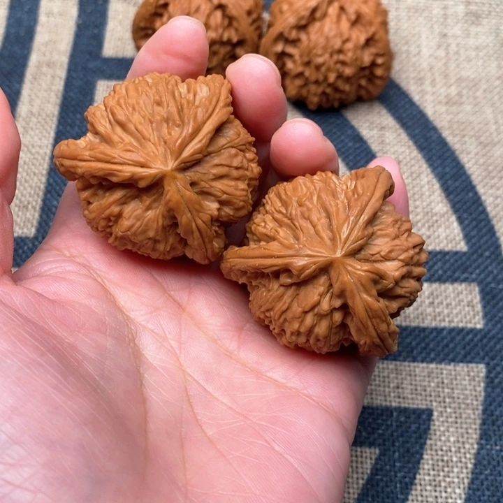 吊坠文玩核桃不**年