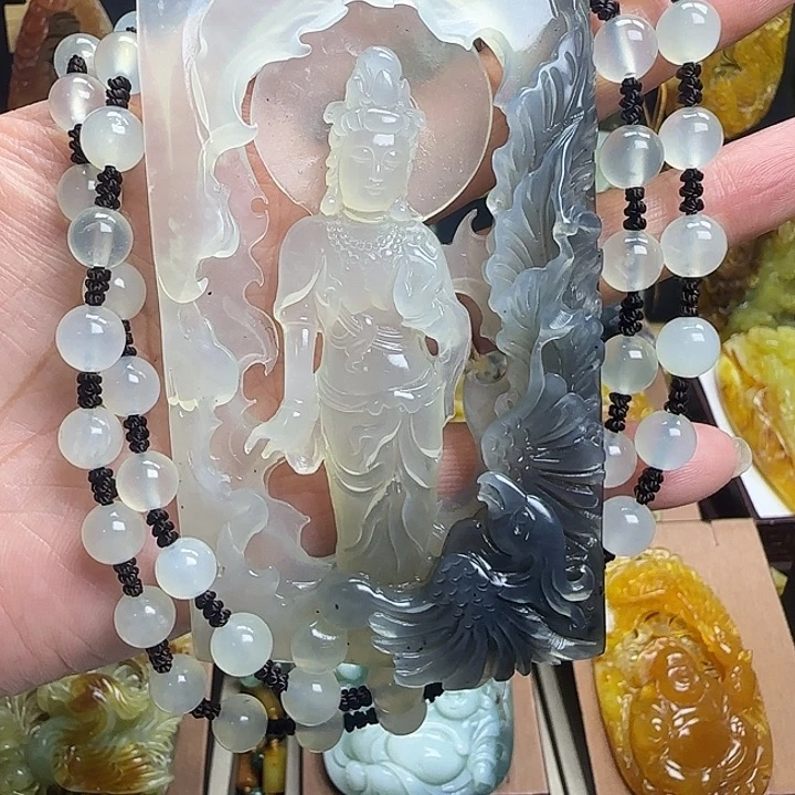 未镶嵌蛇纹石玉颈饰