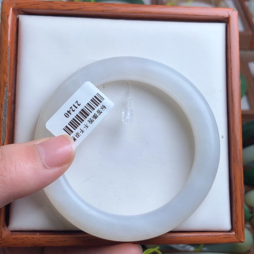 【闪购商品】和田玉手镯未镶嵌