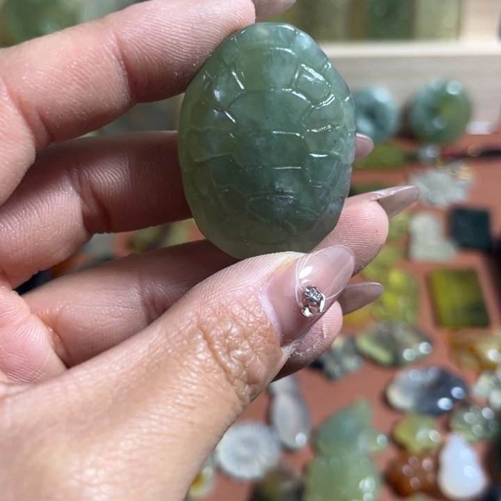 蛇纹石玉合金颈饰