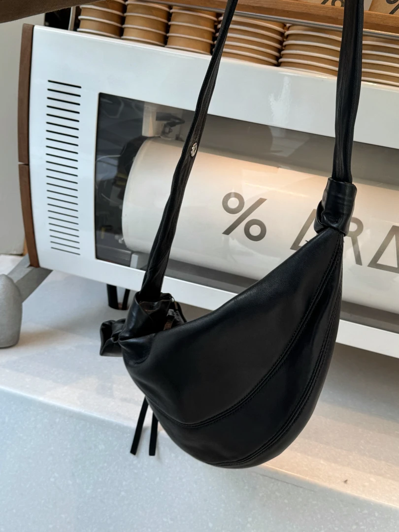 ZLAbout-us【新春上新】复古小众单肩斜挎包饺子包