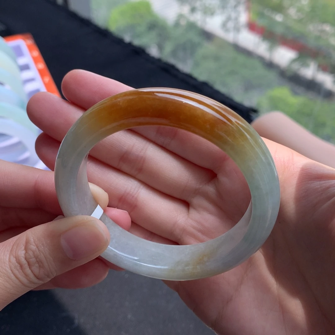 翡翠手镯未镶嵌金玉满堂