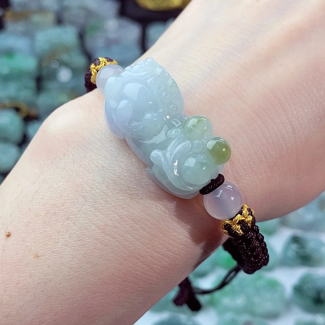 颈饰未镶嵌翡翠天然