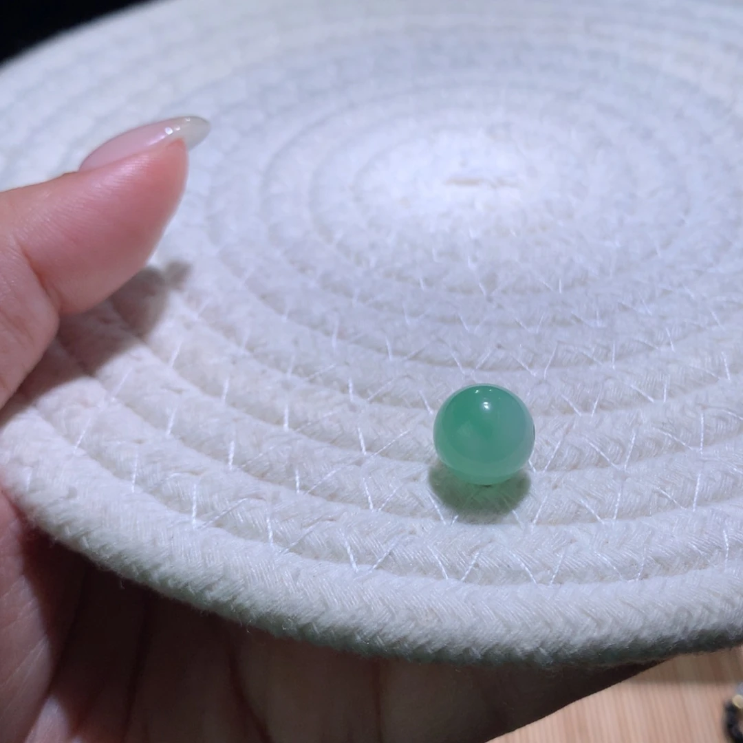 散珠翡翠特价果绿卡11