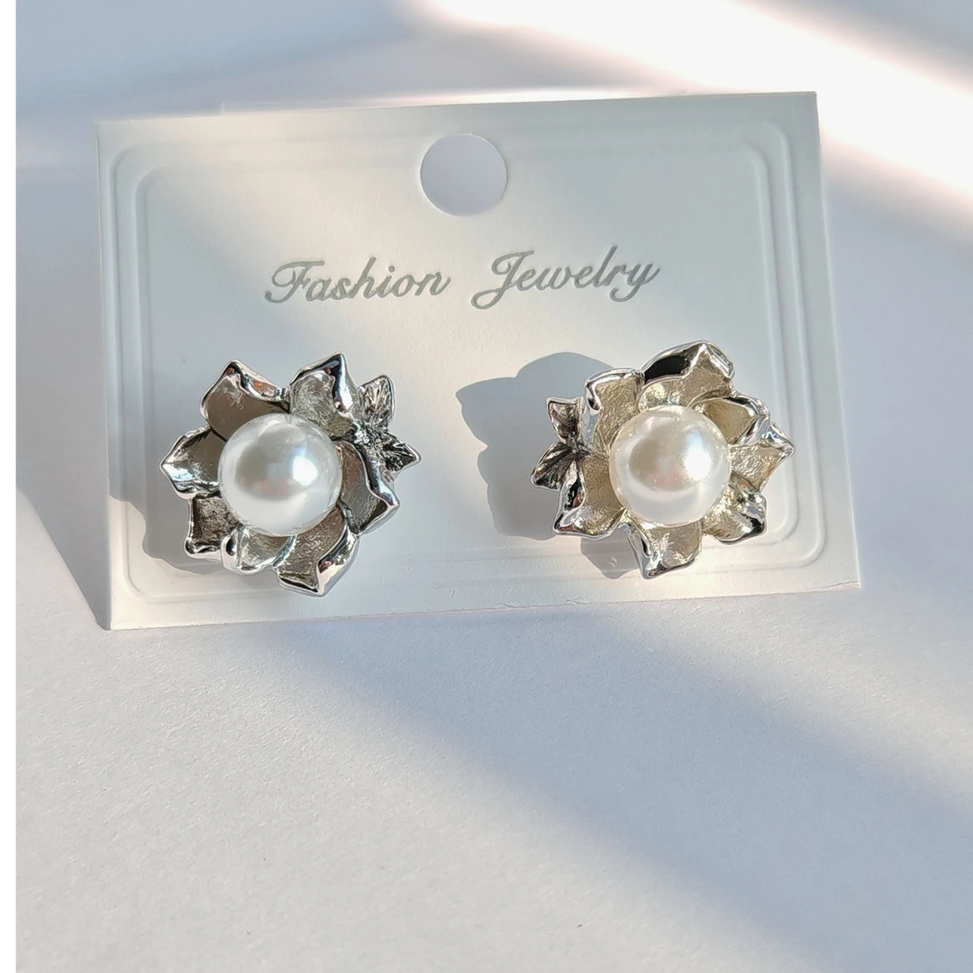 合金仿珍珠耳饰 银针浪漫茉莉花珍珠耳钉韩版简约气质
