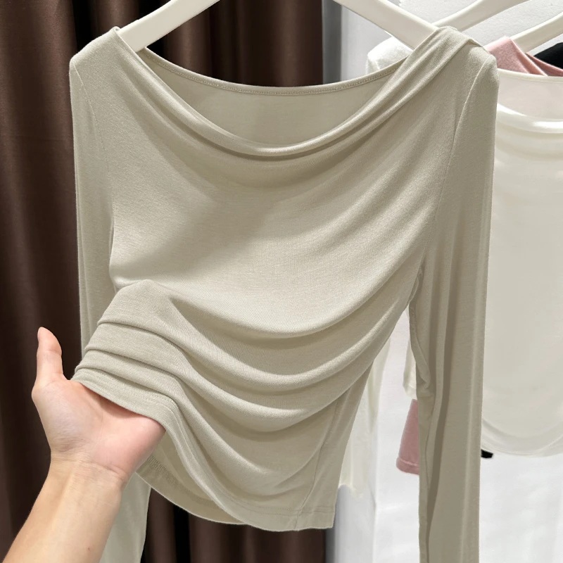 2025秋季新款咖色一字领上衣女时尚百搭长袖T恤小众设计感打底衫