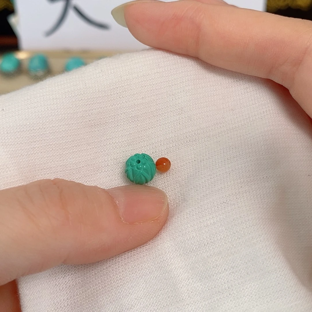 未镶嵌南红玛瑙珠宝奇石