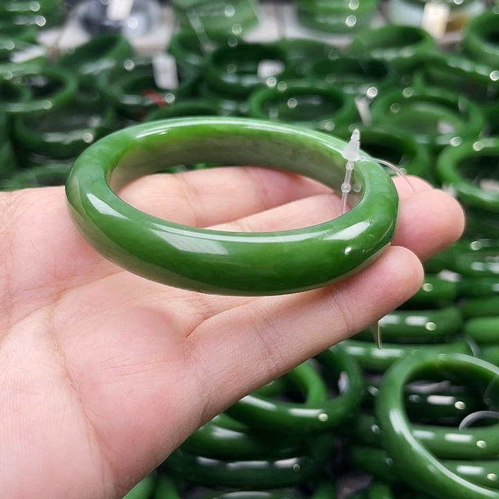 未镶嵌手镯和田玉（碧玉）花*