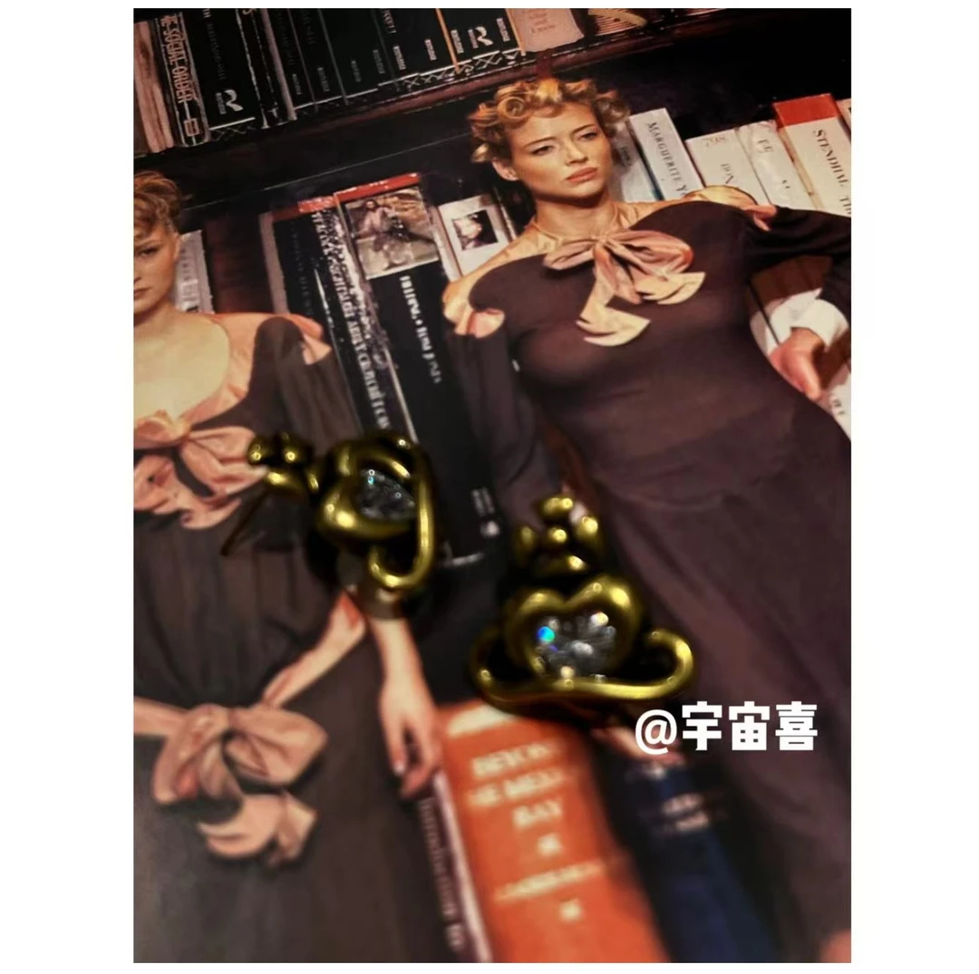 铜合金锆石耳饰 L1-028【古金白锆爱心小尾巴星球中古耳钉】