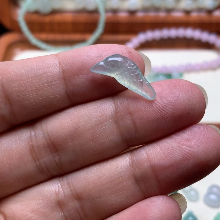 颈饰未镶嵌翡翠天然A货翡翠