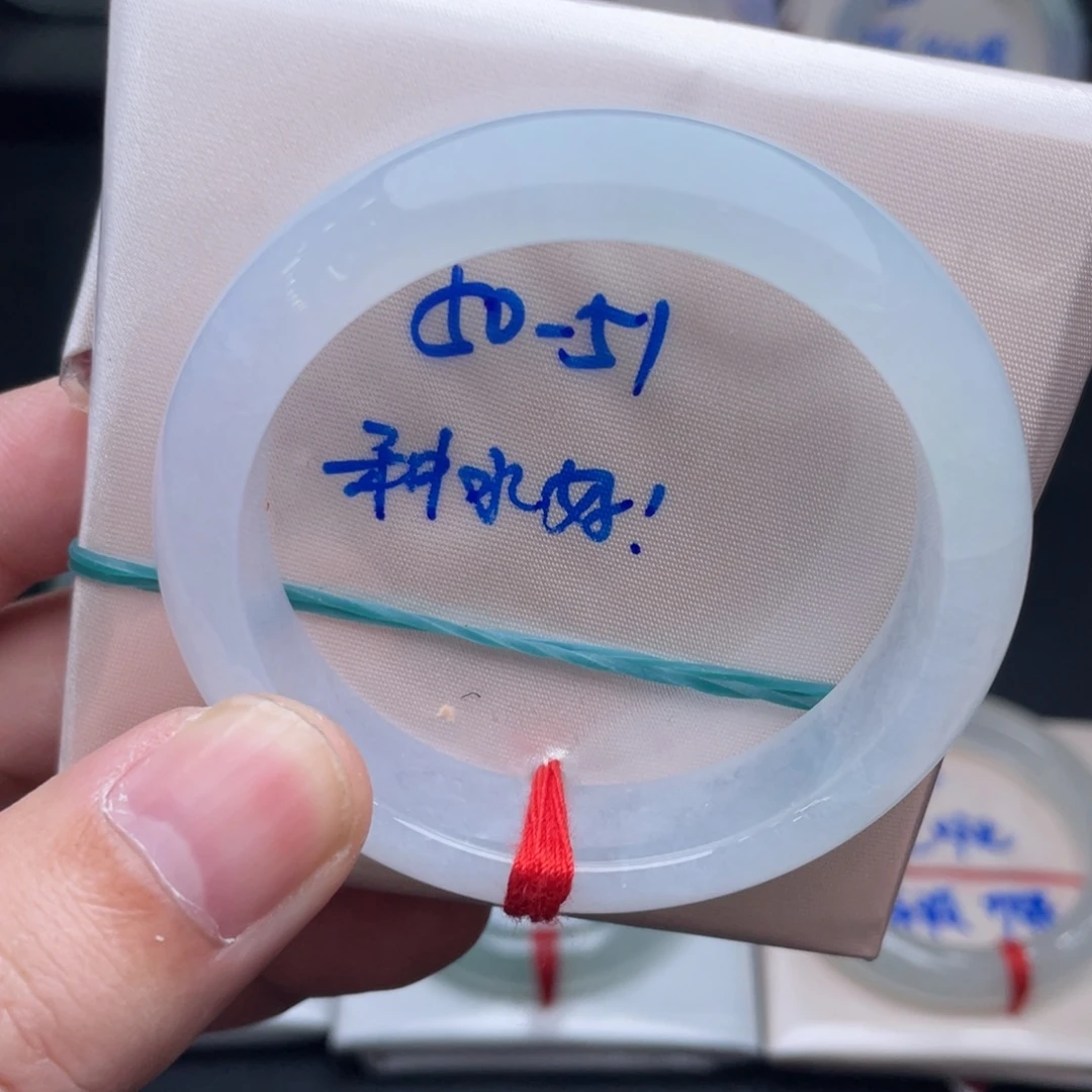 翡翠未镶嵌手镯翡翠手镯