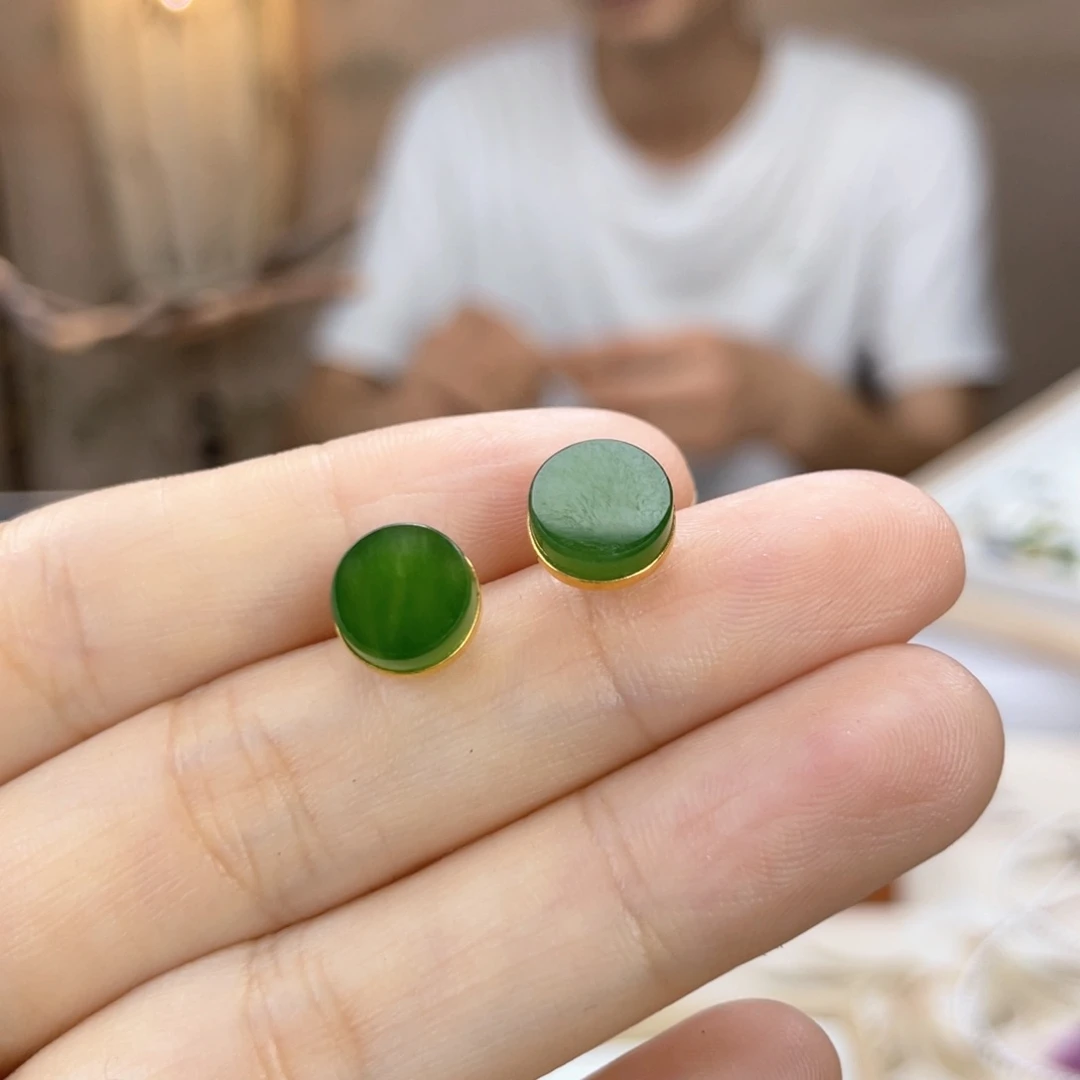 和田玉18K金镶嵌耳饰