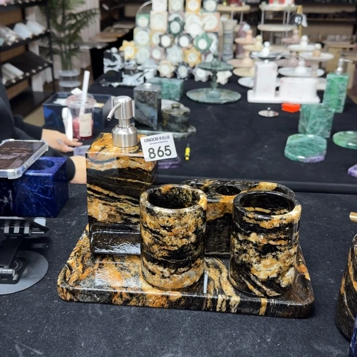 自***约865黄金丝绸五件套