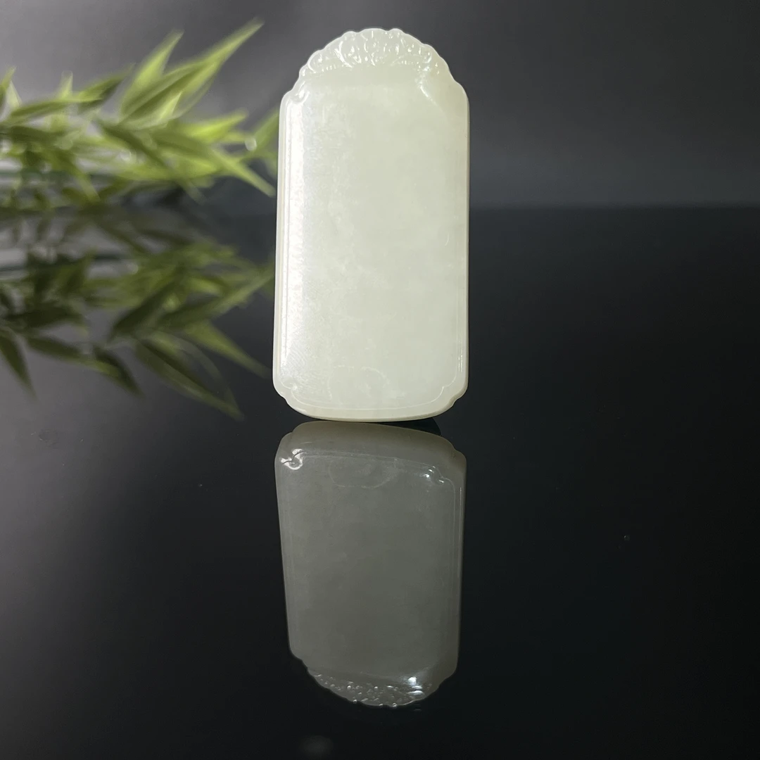 1124GC6608和田玉挂件