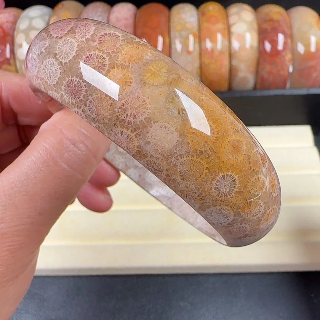 硅化玉手镯未镶嵌62圈口