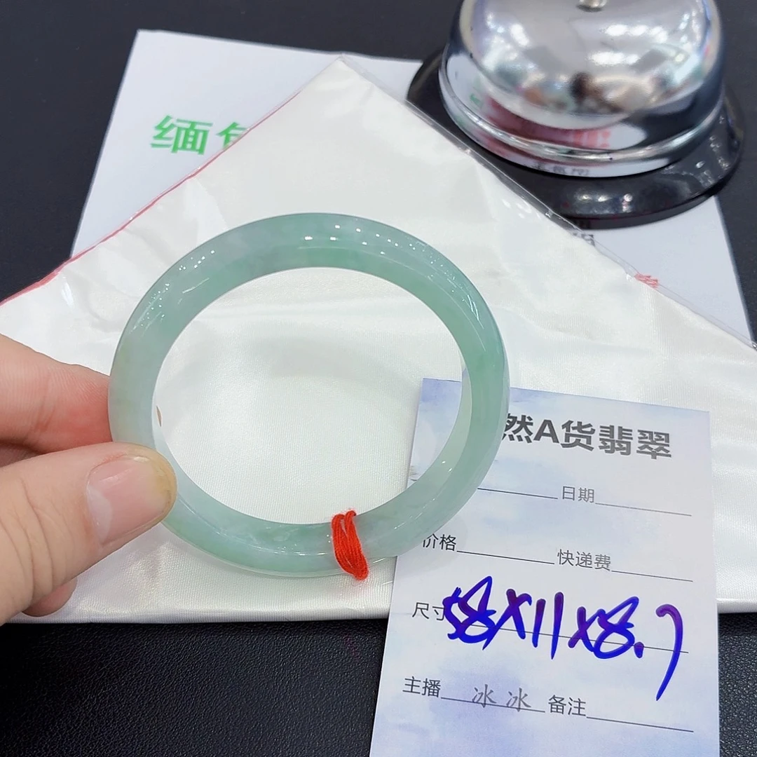 翡翠未镶嵌手镯翡翠手镯
