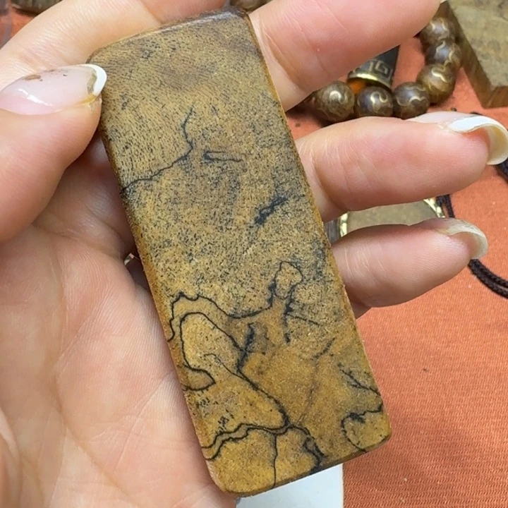 大叶紫檀(黑酸枝木类)