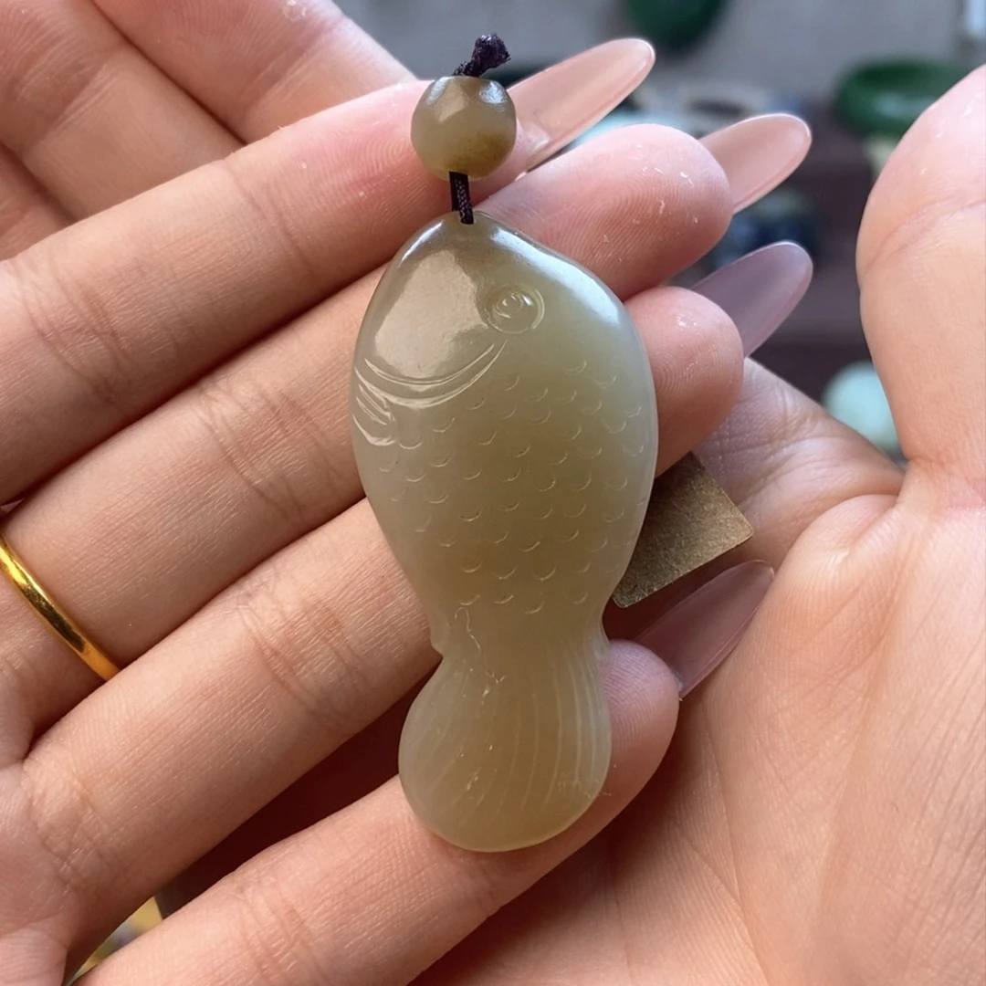 和田玉颈饰未镶嵌罗*定制