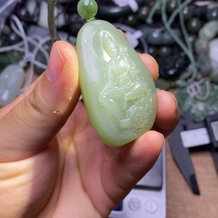 和田玉未镶嵌挂件