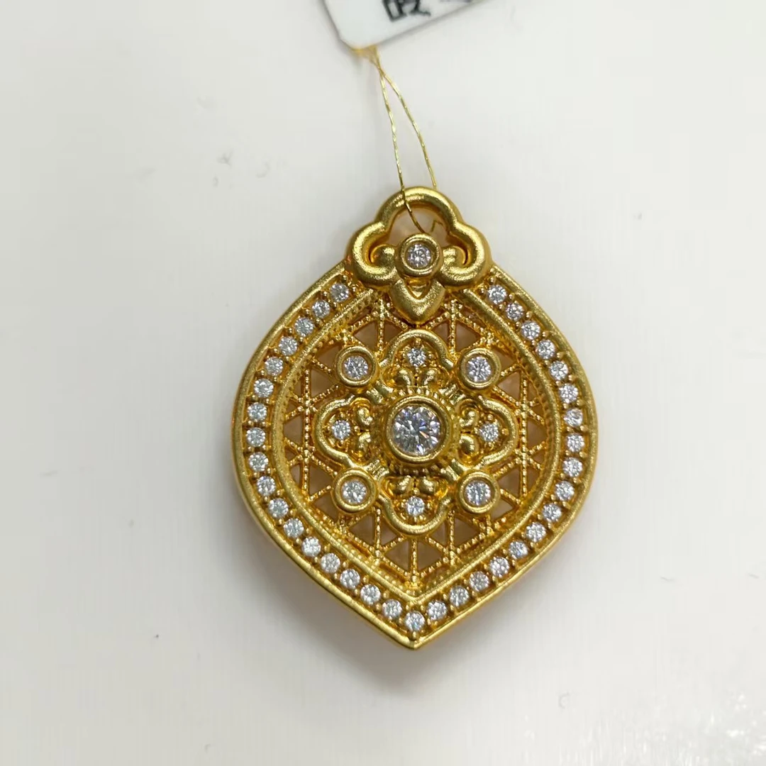 合成锆石【莹莹专享】足金999投资金  点钻镂空花花 1.8 SY