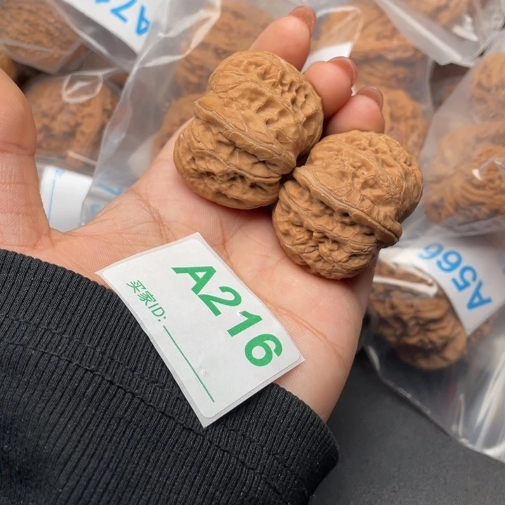 文玩核桃吊坠核桃