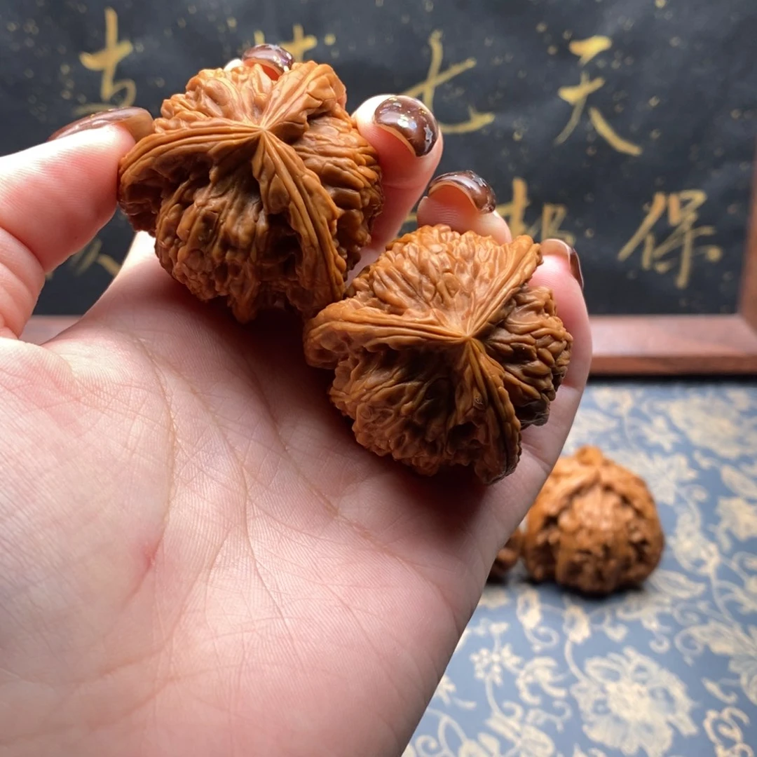 吊坠文玩核桃真**待白狮子